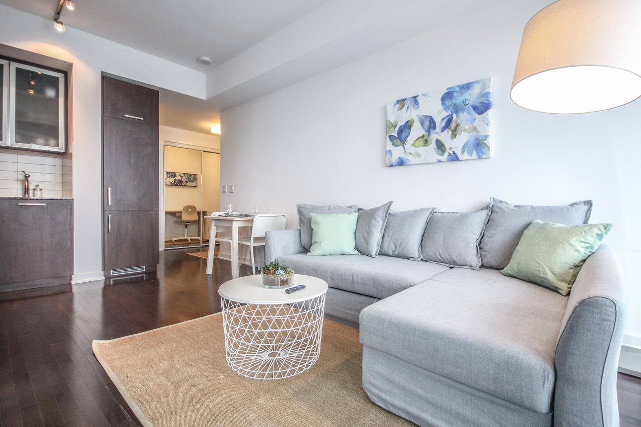 Sarkar Suites - Entertainment District Toronto Exteriör bild