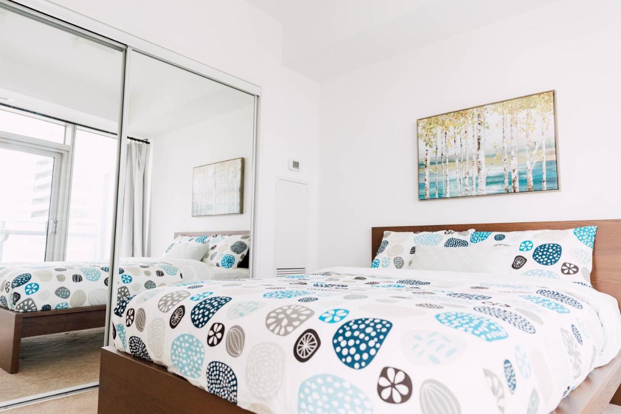 Sarkar Suites - Entertainment District Toronto Rum bild