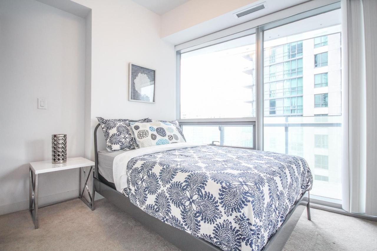Sarkar Suites - Entertainment District Toronto Exteriör bild