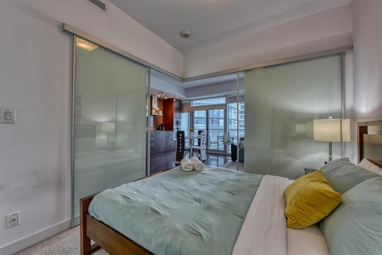 Sarkar Suites - Entertainment District Toronto Exteriör bild